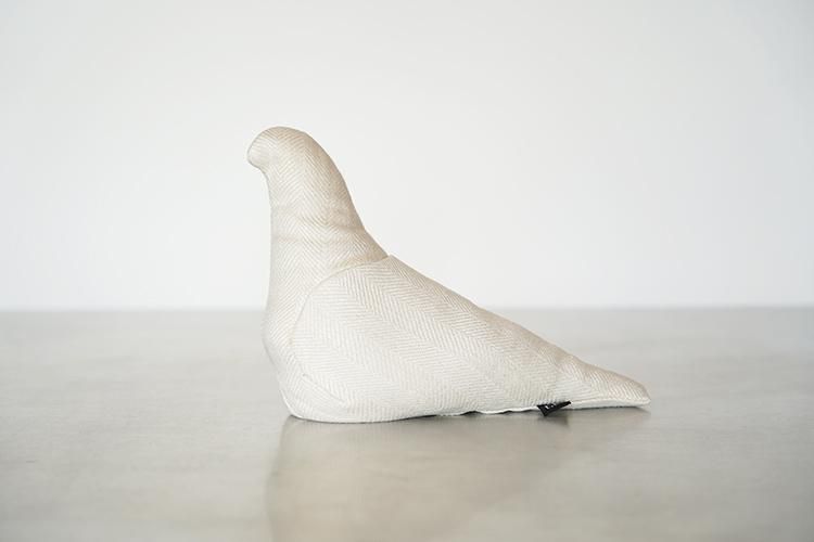 Pigeon Service . Christien Meindertsma