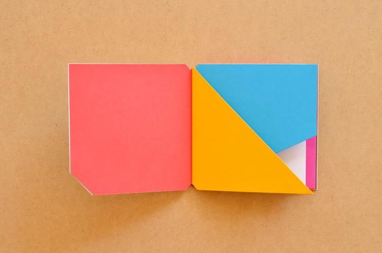 Libro illegibile MN 1 . Bruno Munari