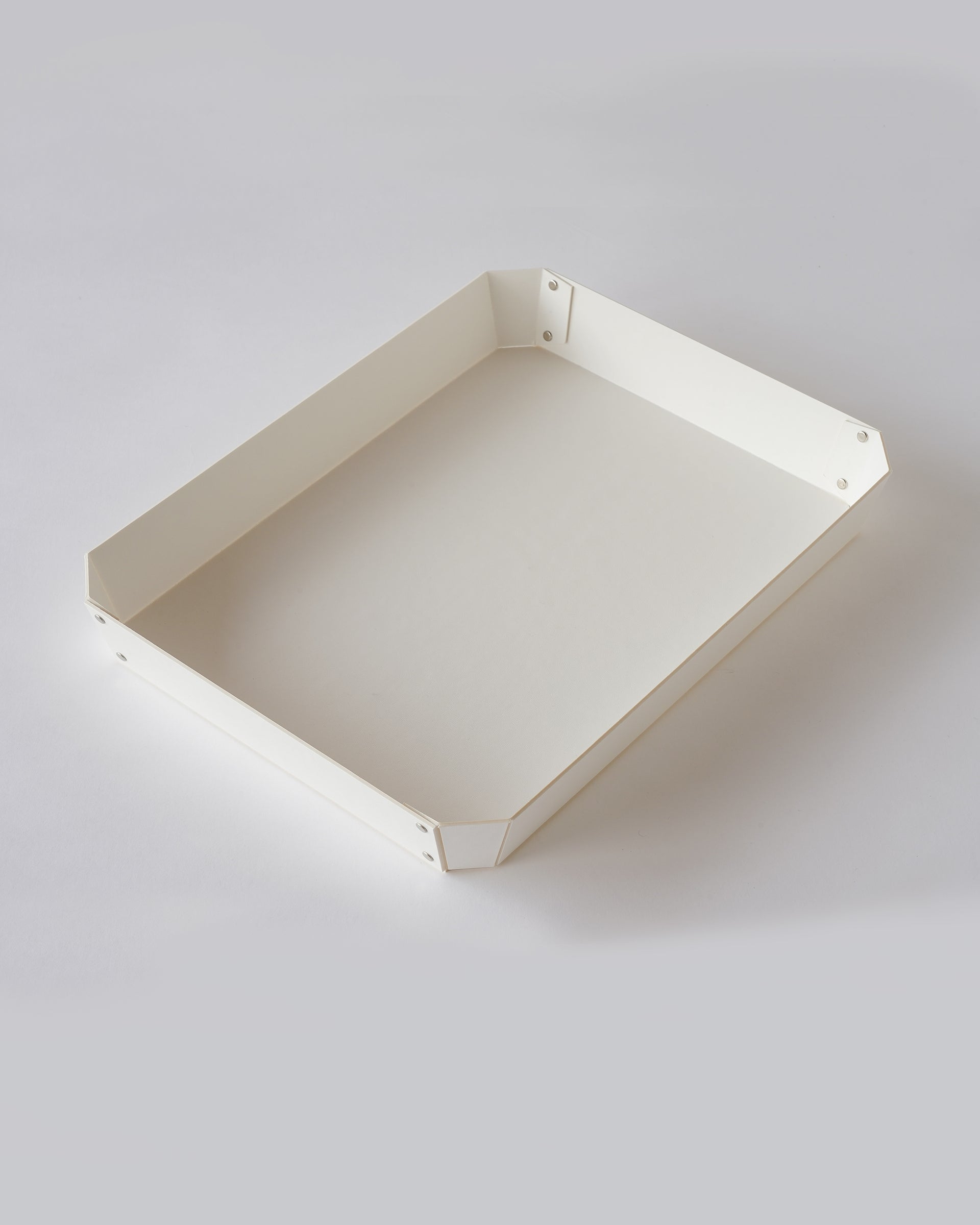 8_TRAY . L . ホワイト