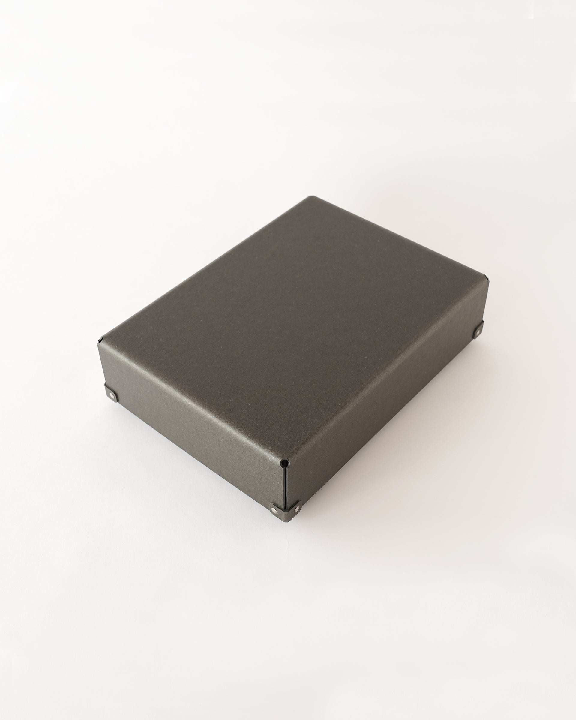 BENT . A4 . チャコール