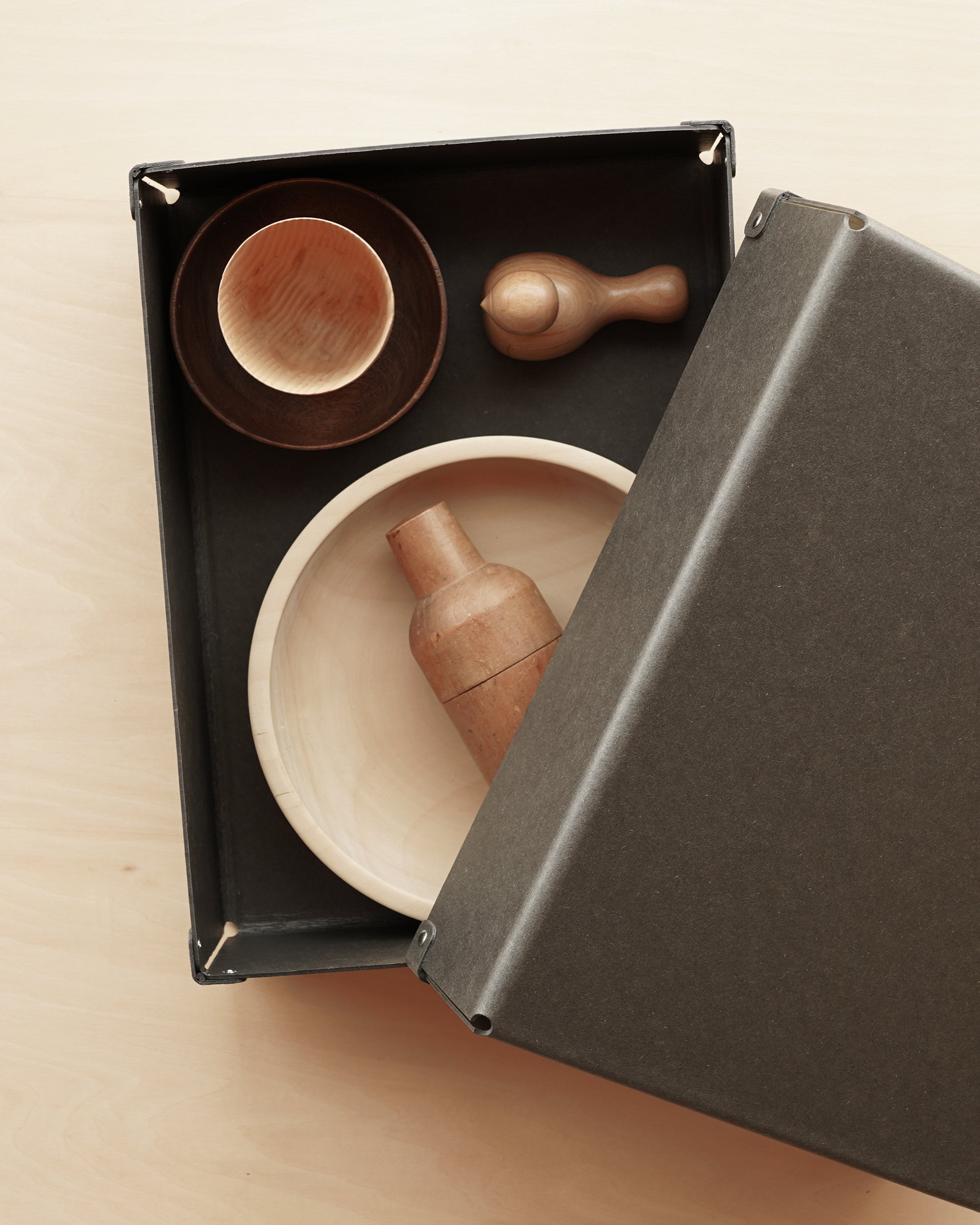 BENT . A4 . チャコール