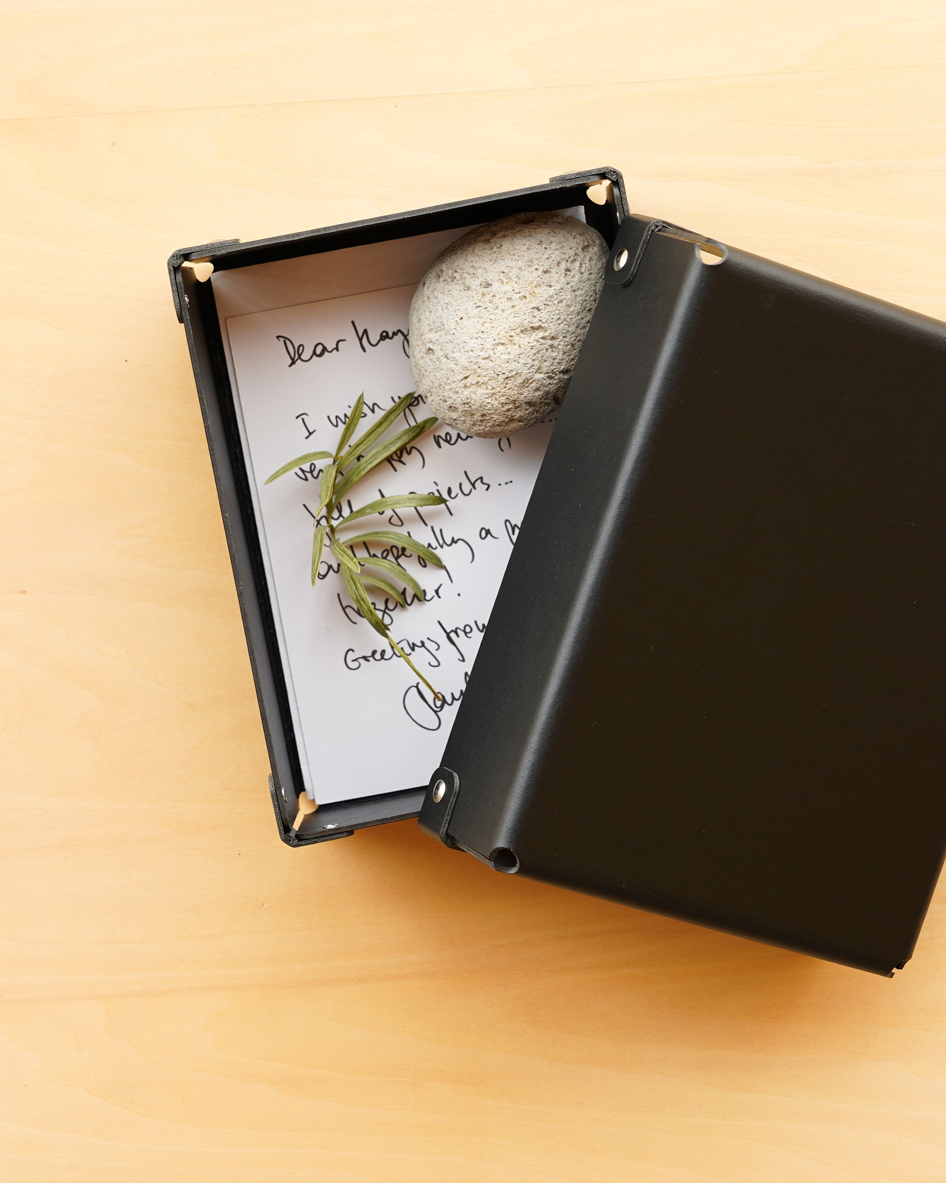 BENT . A6 . ブラック