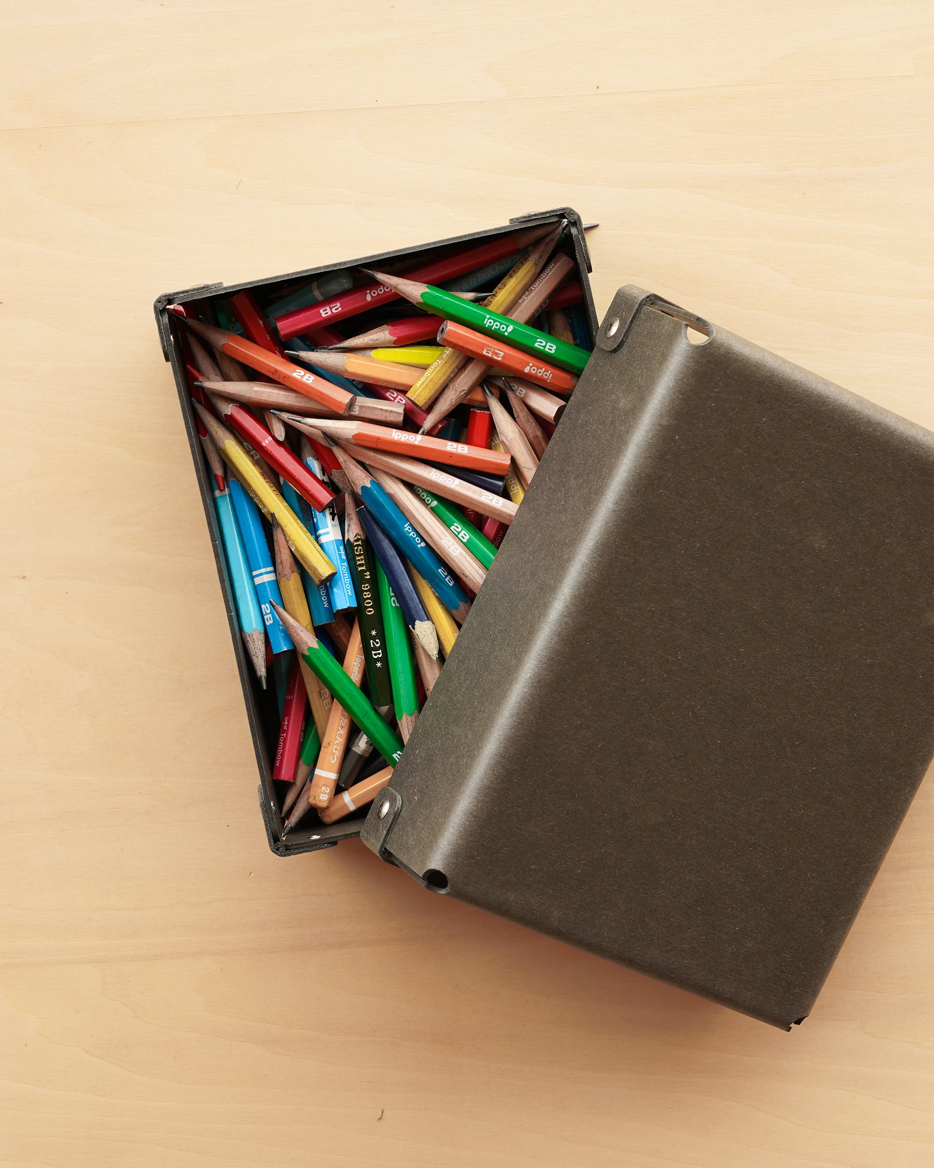 BENT . A6 . チャコール