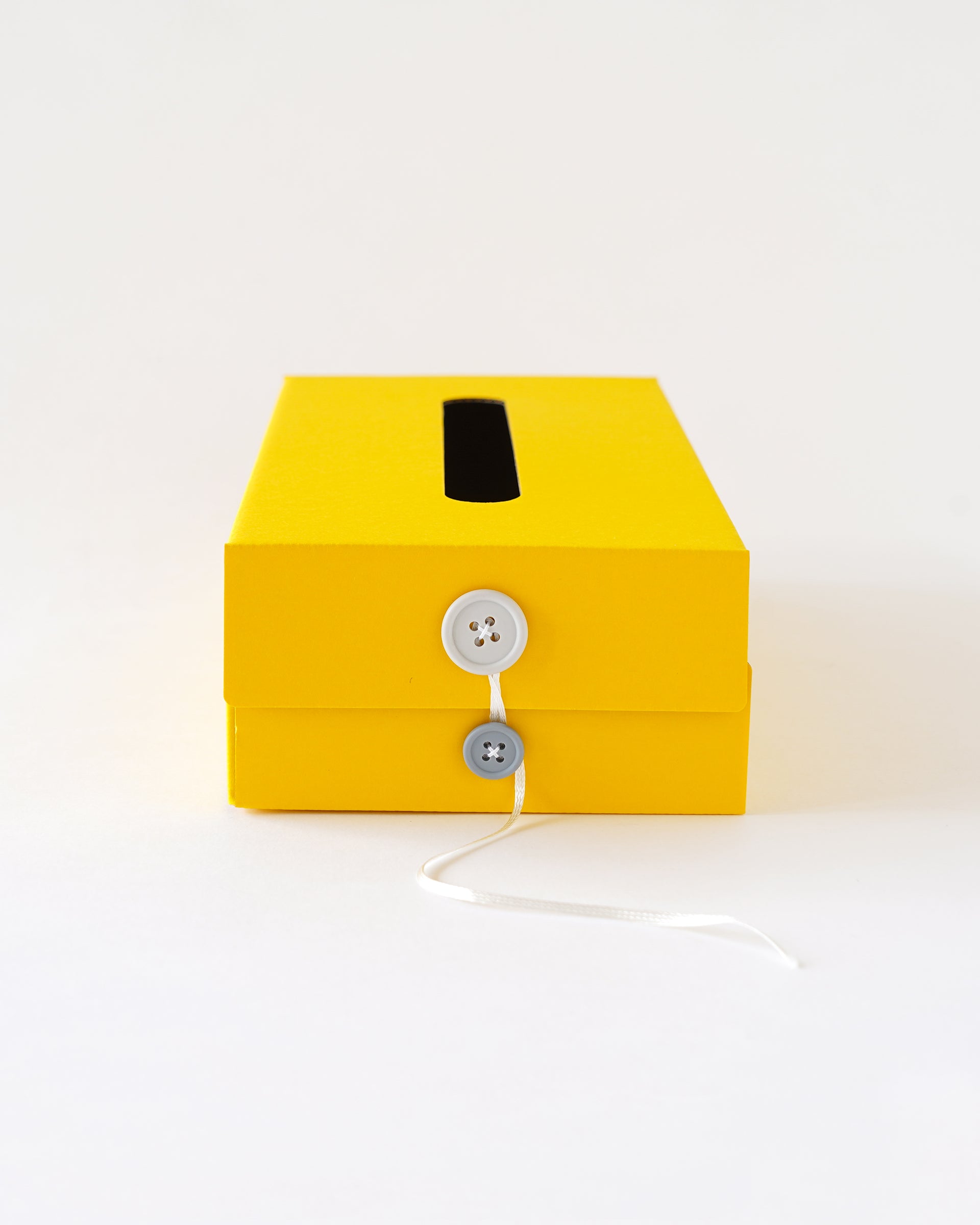 Button Tissue Box . イエロー