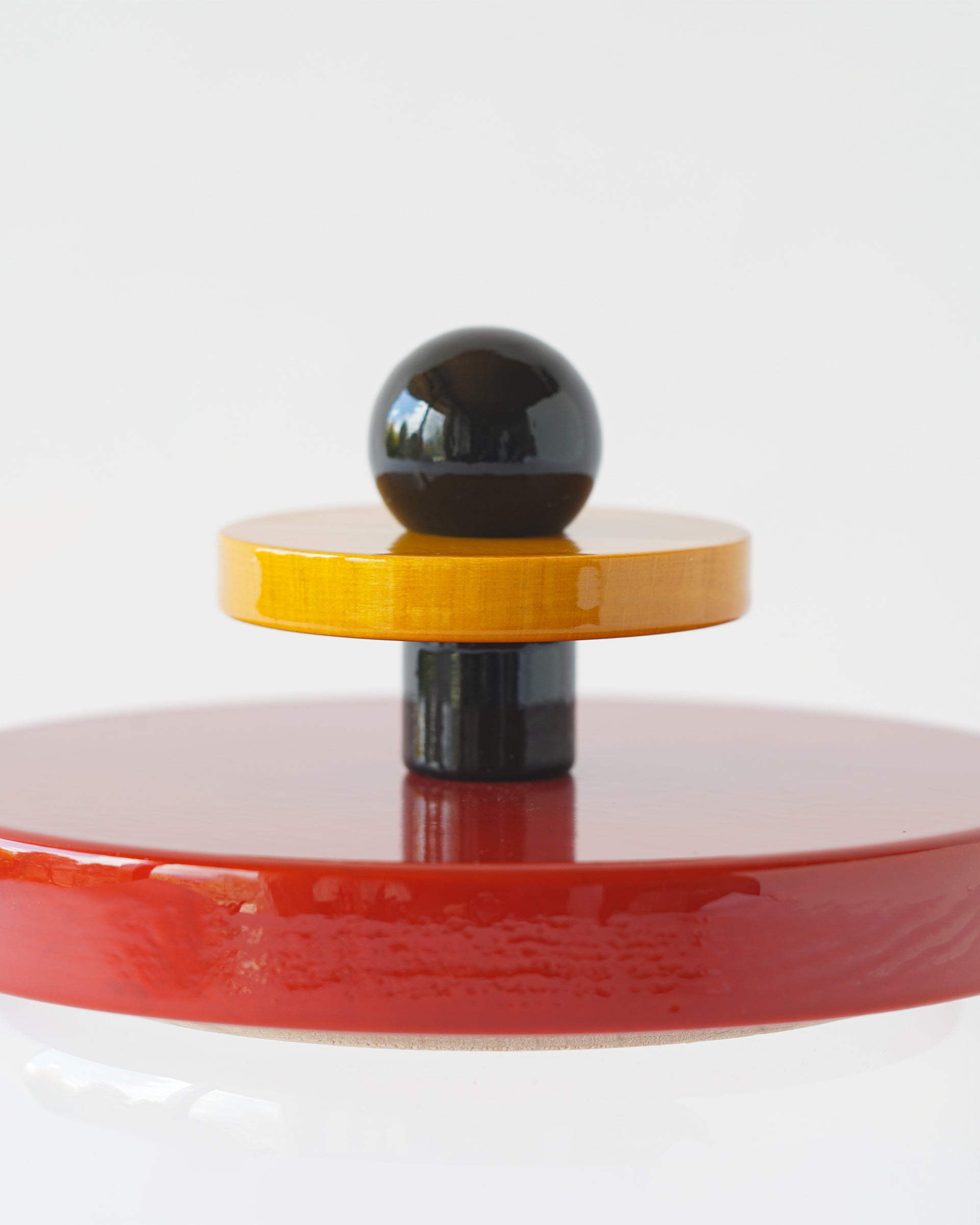 キャニスター . Ettore Sottsass