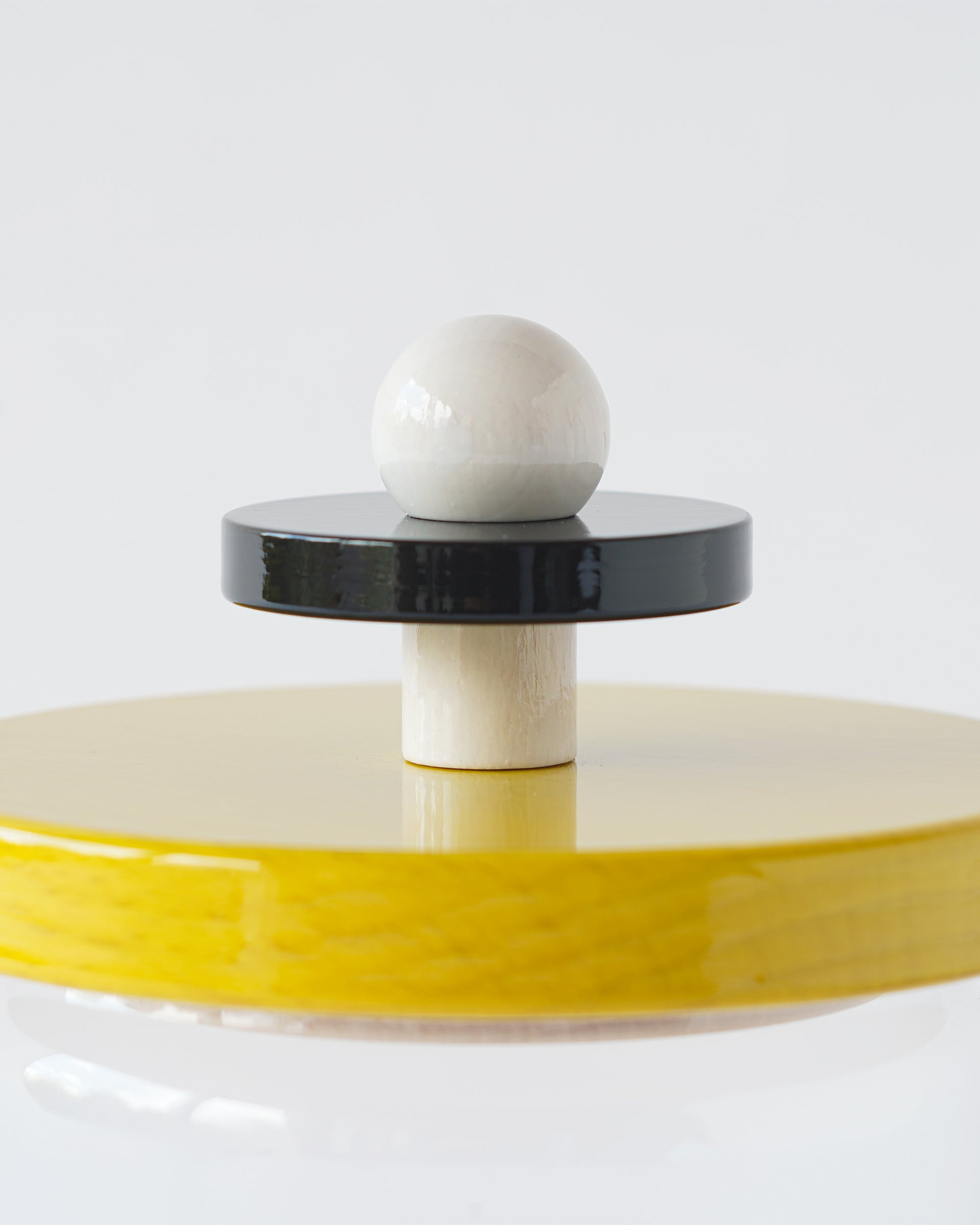 キャニスター . Ettore Sottsass