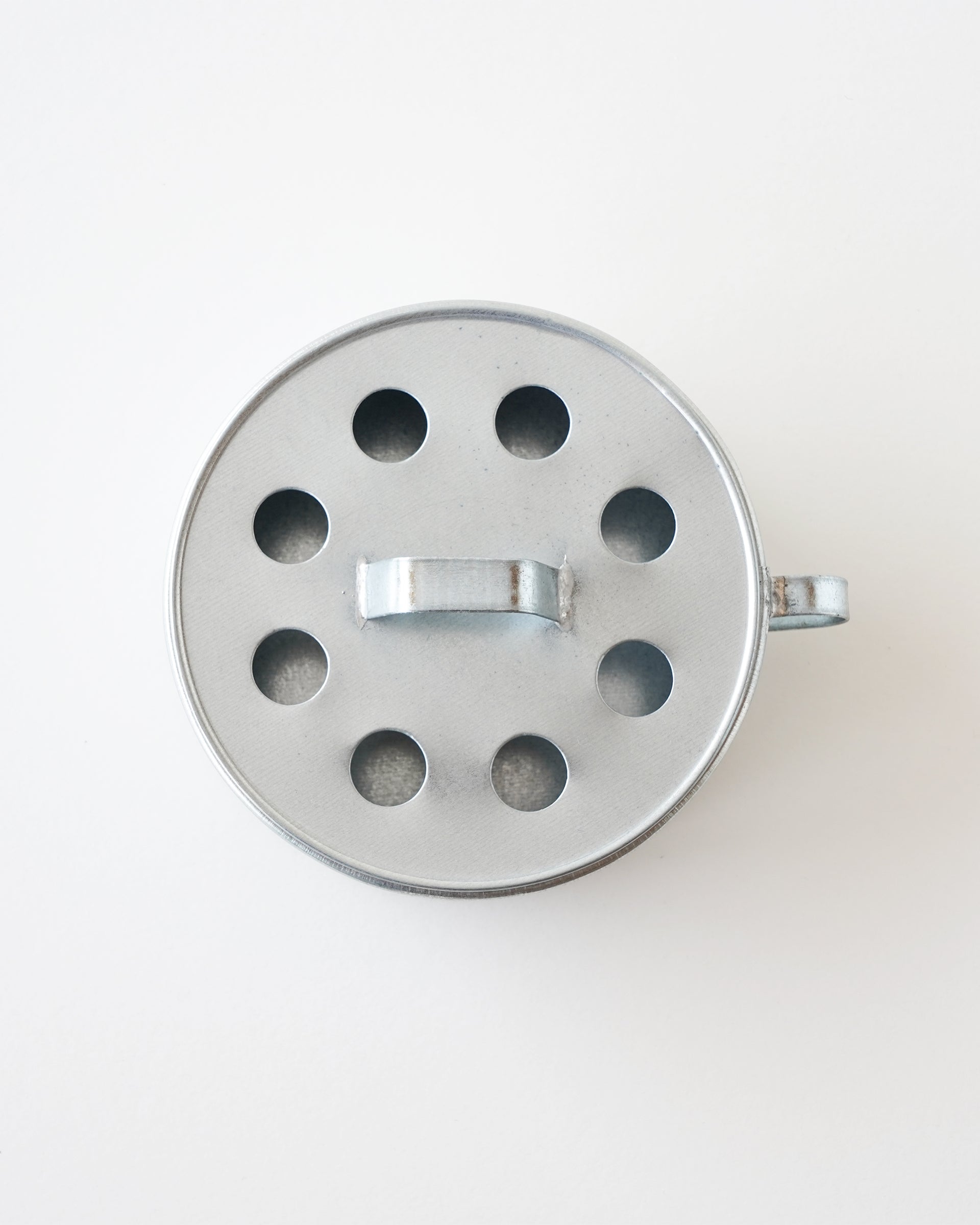 フィンランドの蚊取り線香入れ