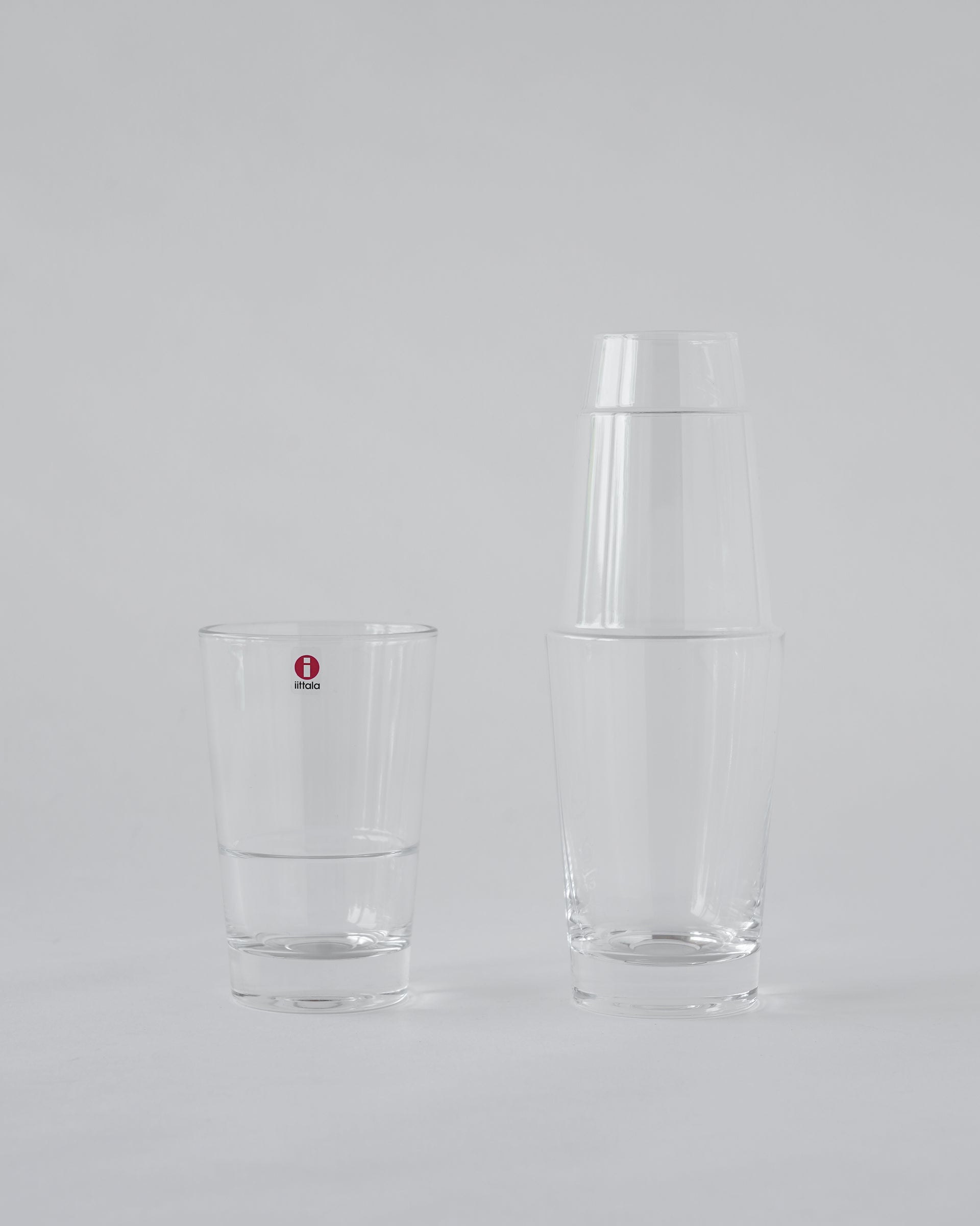 relations . デキャンタ . Konstantin Grcic