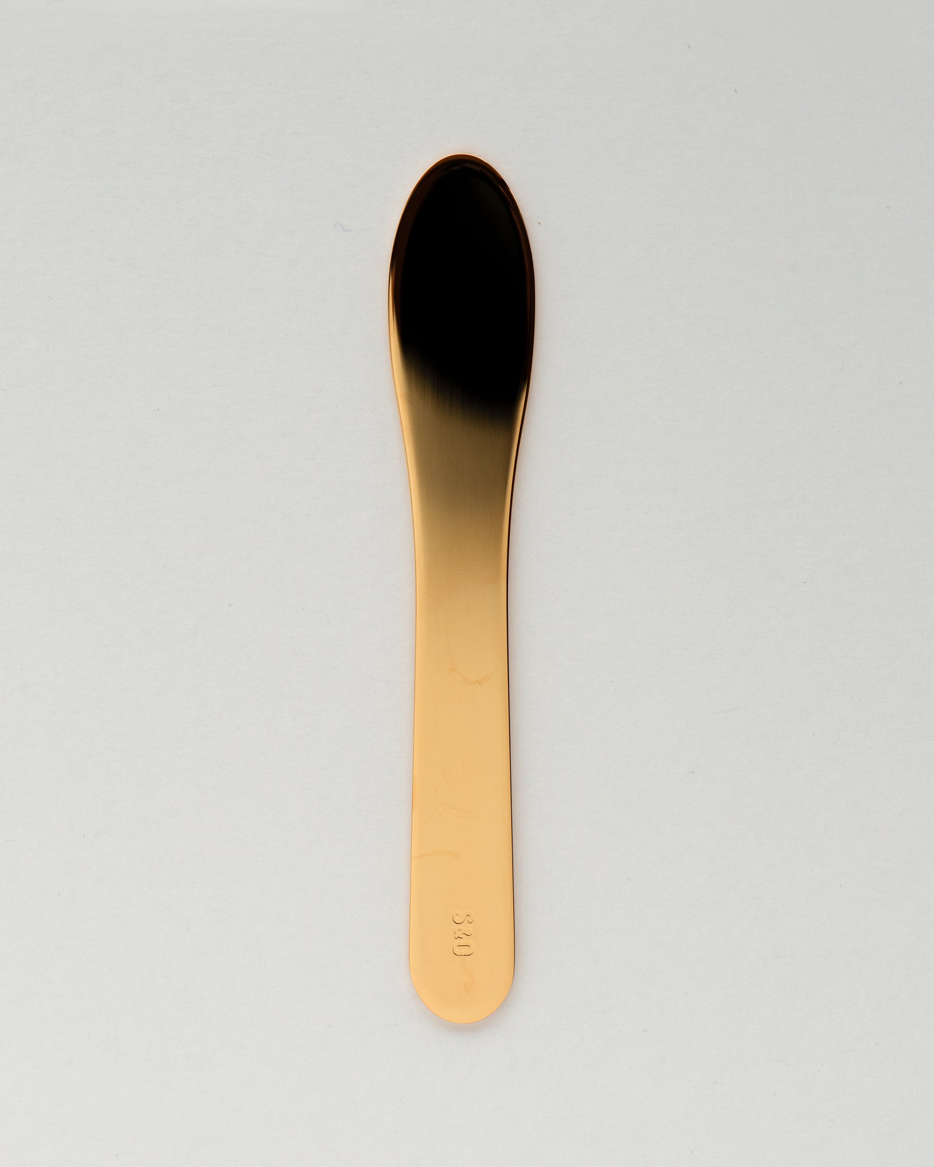 金のアイスクリームスプーン . S&O DESIGN