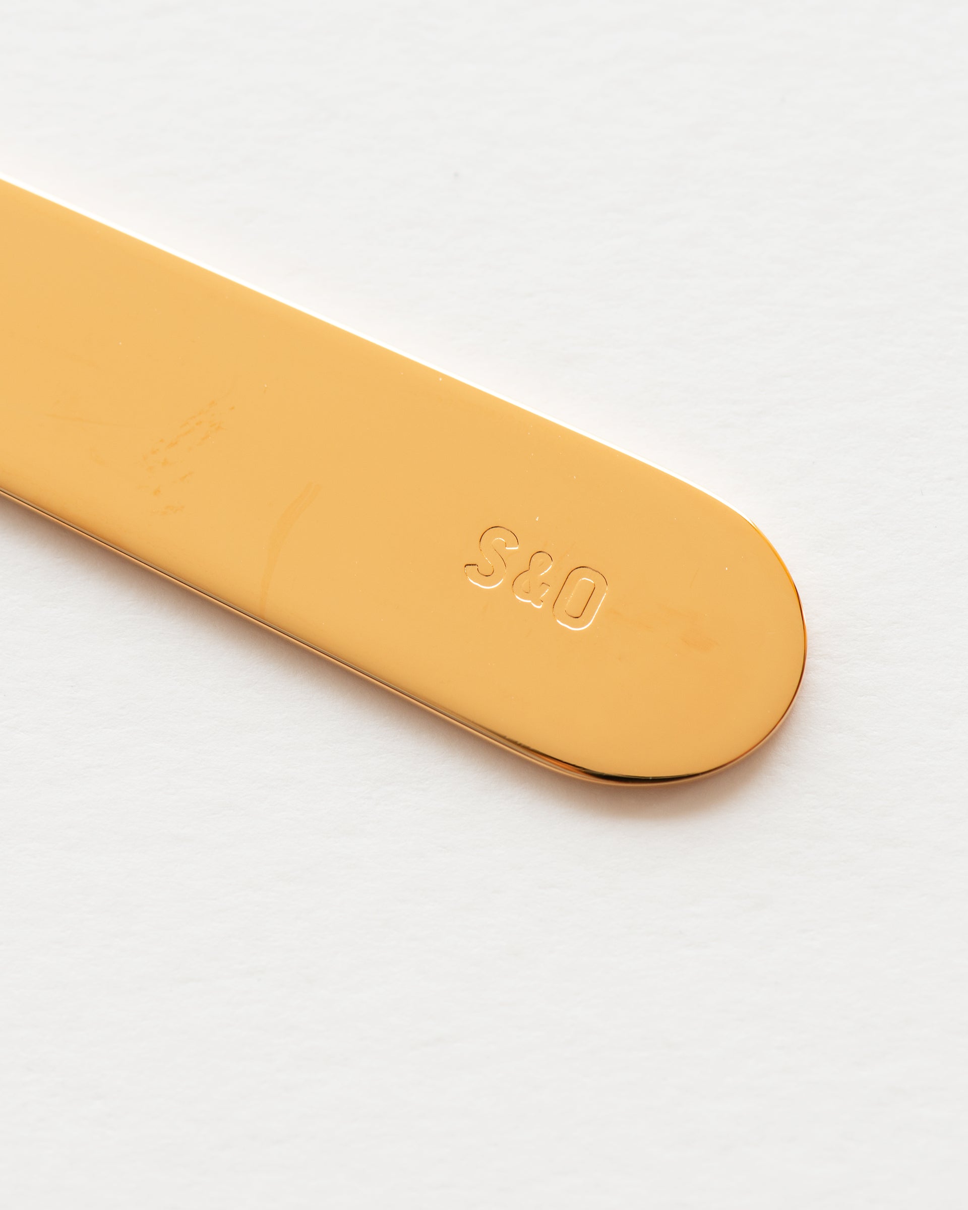 金のアイスクリームスプーン . S&O DESIGN