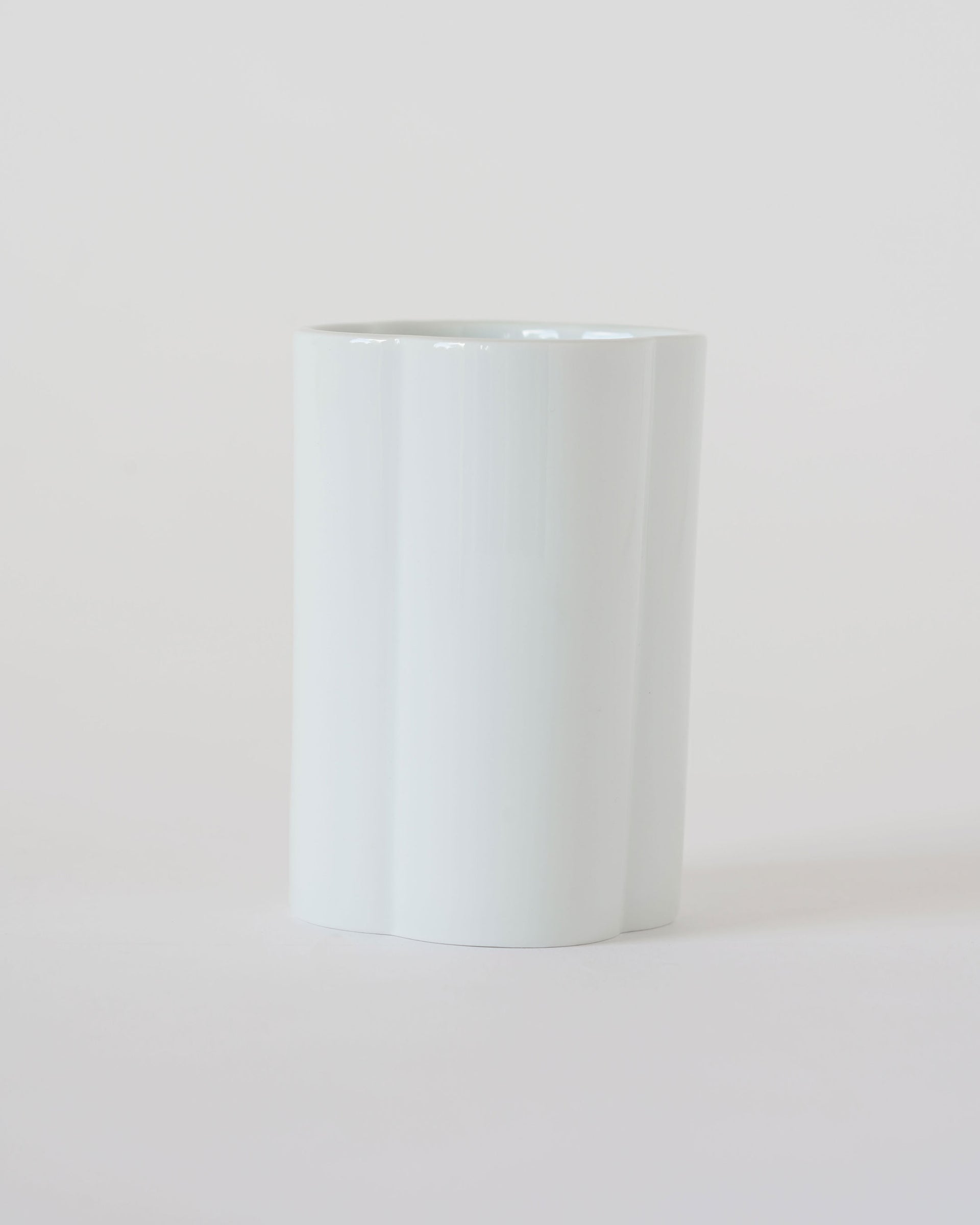 has . clover cup . L . 城谷耕生