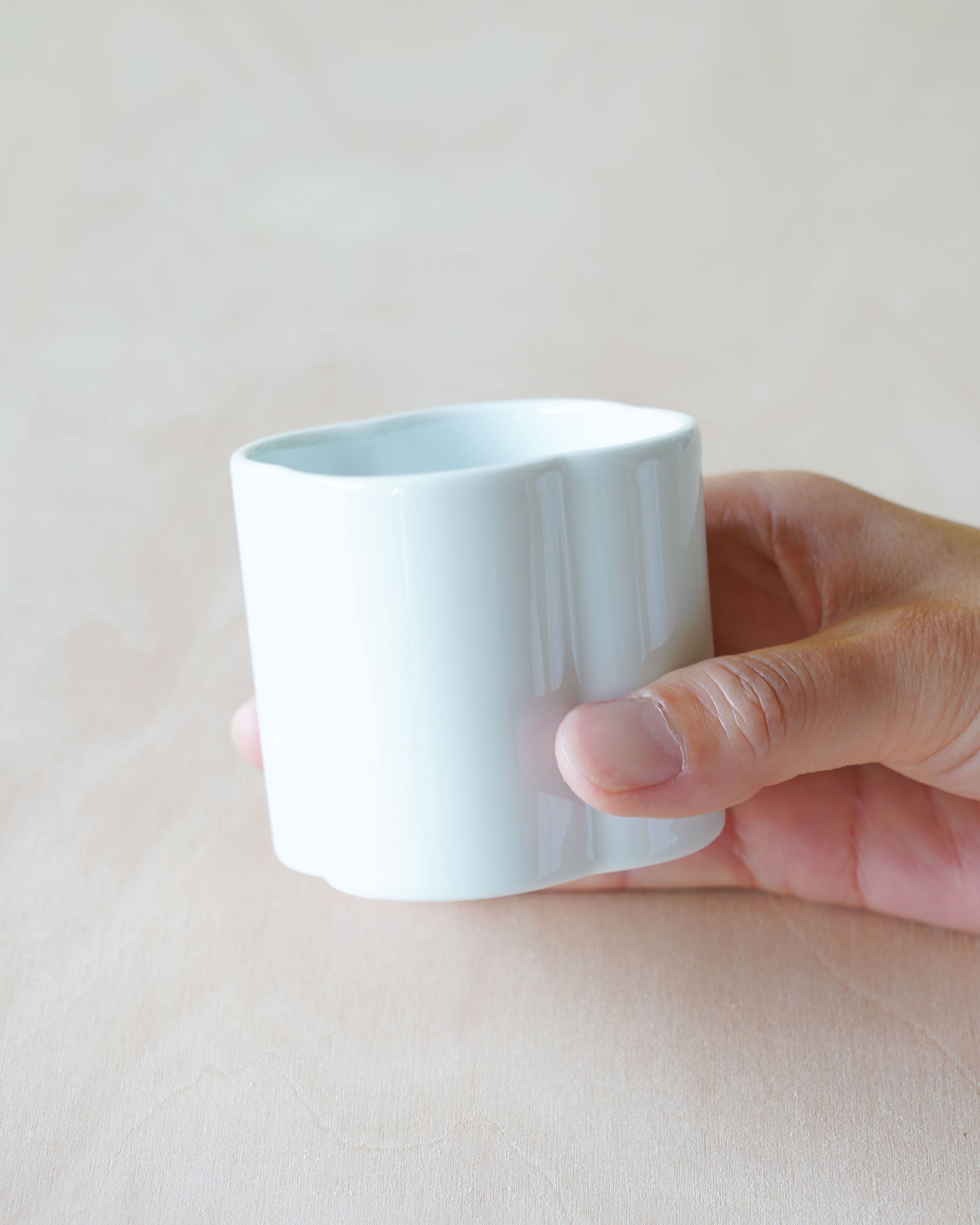 has . clover cup . M . 城谷耕生