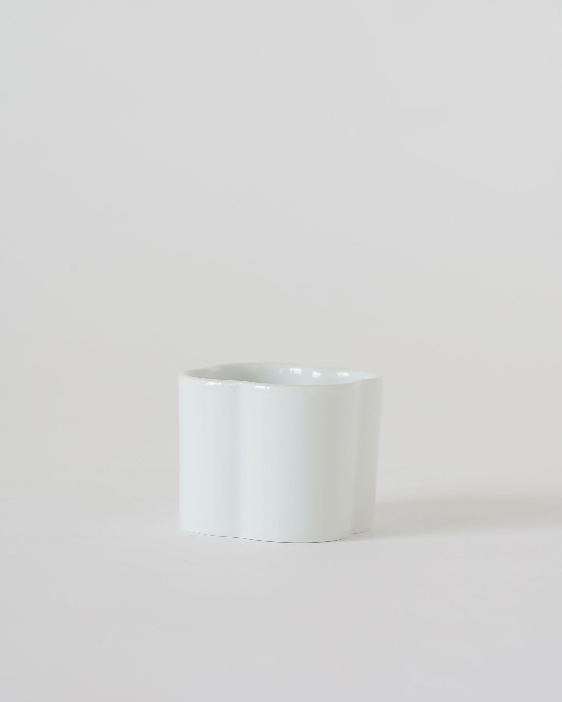 has . clover cup . S . 城谷耕生