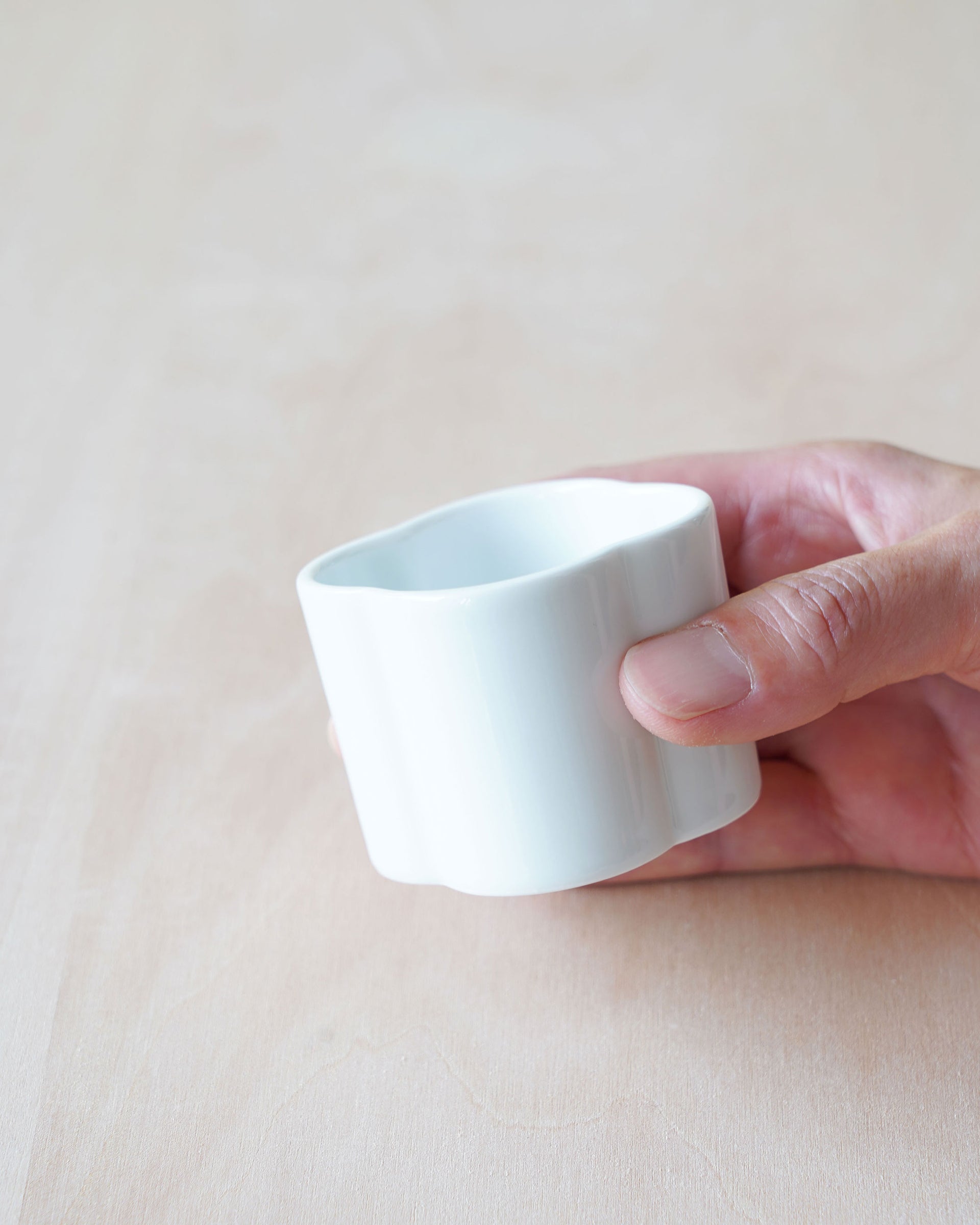 has . clover cup . S . 城谷耕生